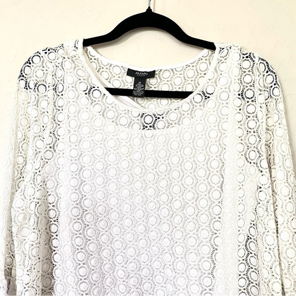Alfani 2 piece White Lace Top with Restro Design Size 1X - Picture 3 of 10